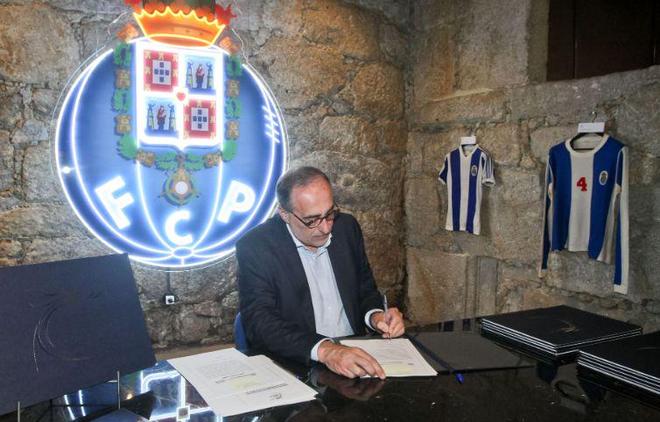 了全力进攻 了全力进攻