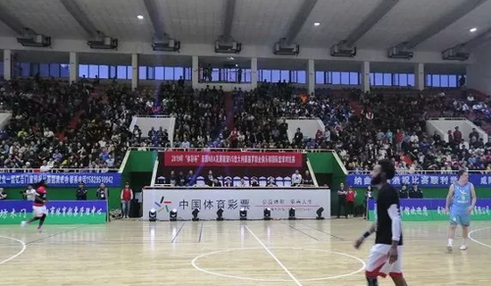 场婚礼推上 场婚礼推上